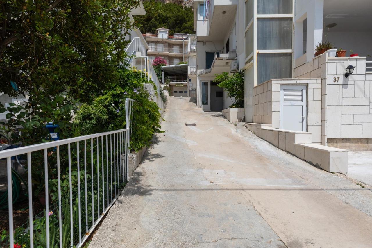 Apartments By The Sea Duce, Omis - 2992 두기라트 외부 사진