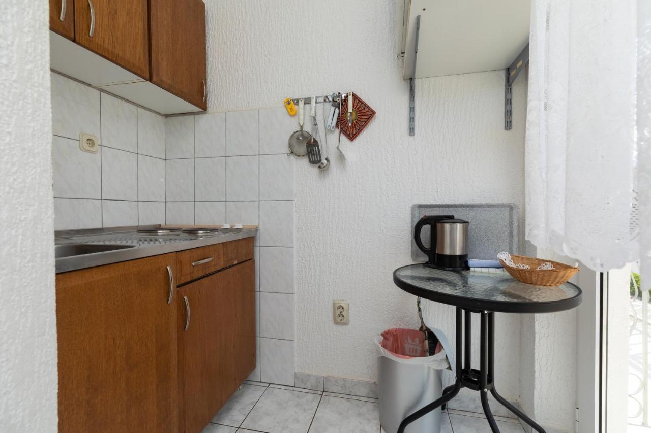 Apartments By The Sea Duce, Omis - 2992 두기라트 외부 사진