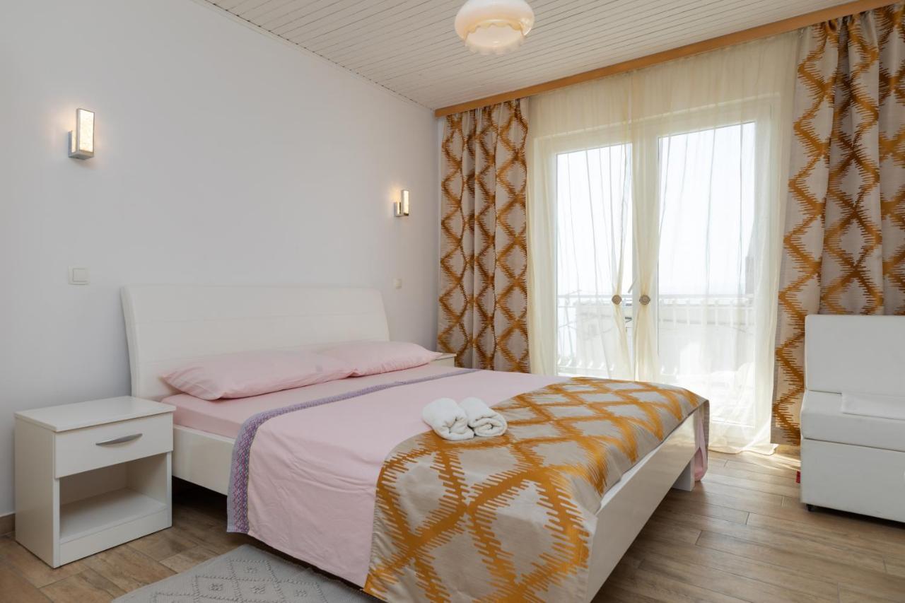 Apartments By The Sea Duce, Omis - 2992 두기라트 외부 사진