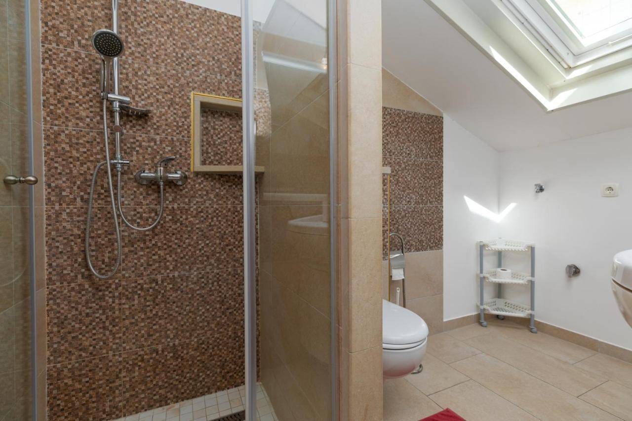 Apartments By The Sea Duce, Omis - 2992 두기라트 외부 사진