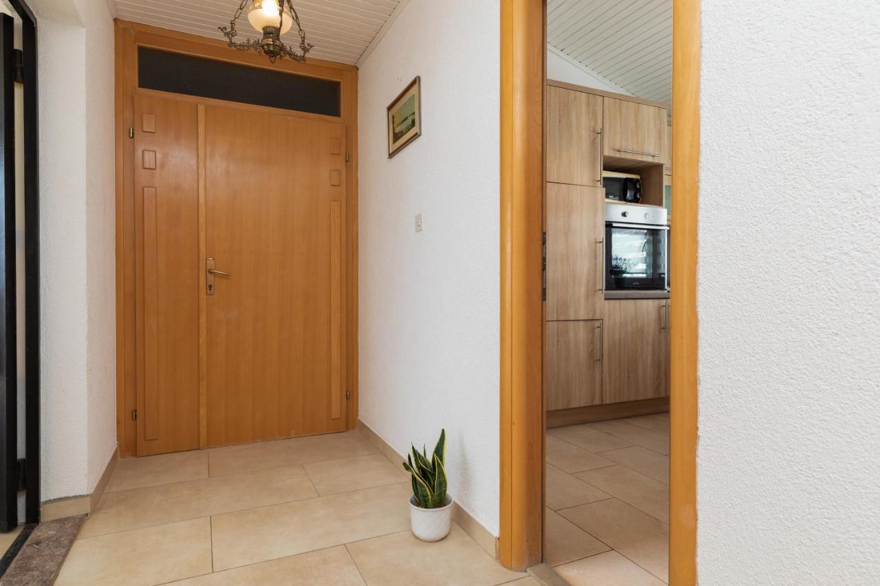 Apartments By The Sea Duce, Omis - 2992 두기라트 외부 사진